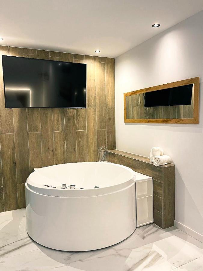 Cordoba Boutique Vv Con Jacuzzi Apartment Exterior photo